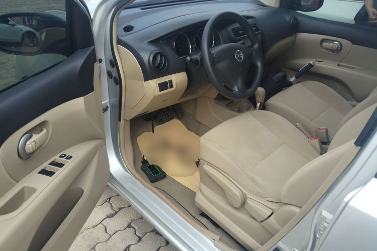 Used Nissan Livina 2015 1.6XE CVT Comfort Edition Driver Seat