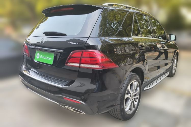 Used Mercedes-Benz GLE 2017 GLE 320 4MATIC Dynamic Model Rear Right 45 Deg