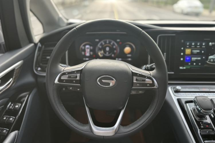 Used GAC Trumpchi M8 2021 Lingxiu Series 390T Ultimate Edition Steering Wheel