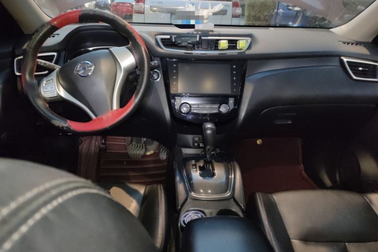 Used Nissan X-Trail 2014 2.0L CVT Comfort Edition 2WD Center Console