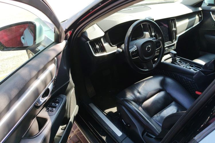 Used Volvo S90 2017 T4 Zhiyi Edition