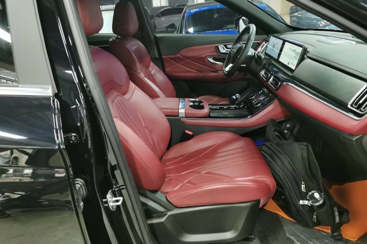 Used JETOUR X70 PLUS 2025 1.5T Luxury Dynamic Edition 5 Seats