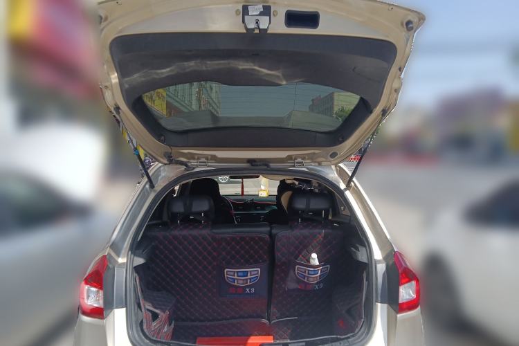 Used Geely Auto Vision X3 2017 1.5L Automatic Luxury Model Trunk