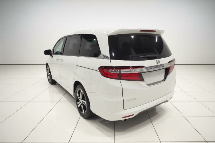Used Honda Odyssey 2015 Updated Version 2.4L Smart Edition Exterior 2