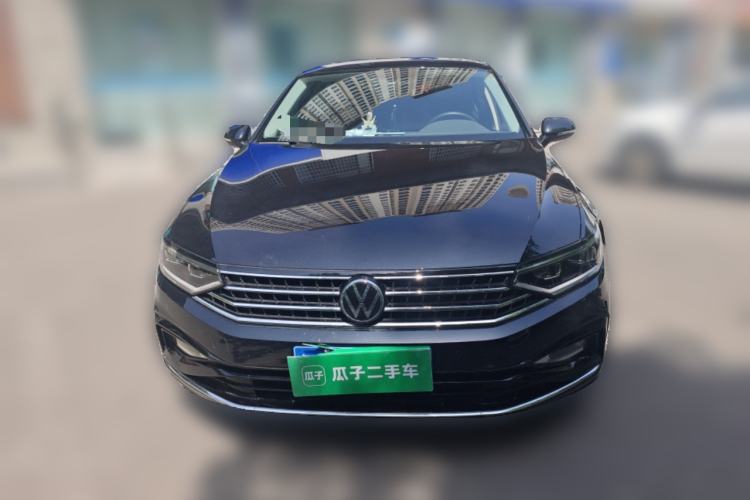 Used Volkswagen Magotan 2023 2 Million Units Limited Edition 330TSI DSG Leading Version
