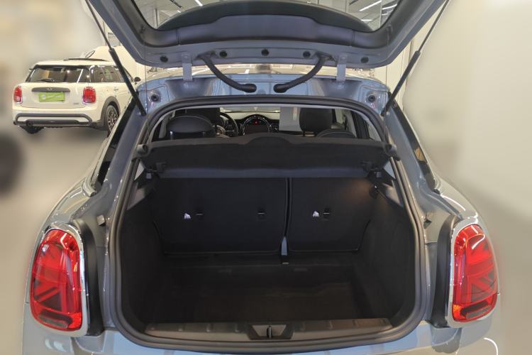Used MINI 2022 Updated 1.5T ONE Five-Door PLUS Edition Trunk
