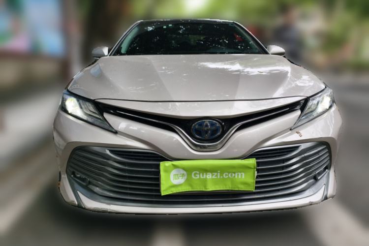Used Toyota Camry 2019 Dual-Engine 2.5 HG Luxury Edition China VI Standard