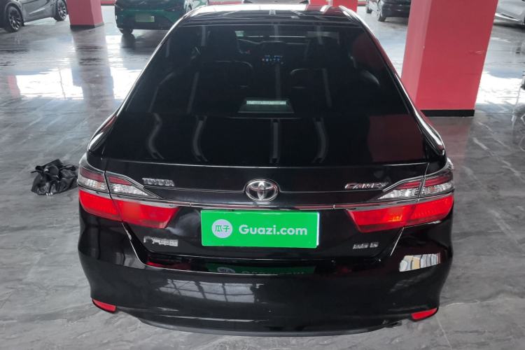 Used Toyota Camry 2016 2.0G 10th Anniversary Leading Edition