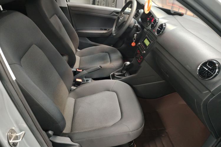 Used Volkswagen Jetta 2017 1.5L Automatic Fashion Model