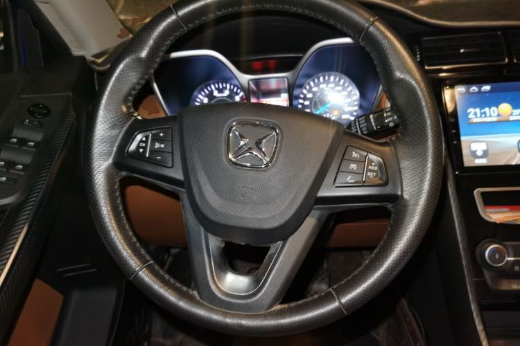 Used JMC Yusheng S330 2016 1.5L GTDi Automatic Two-Wheel Drive Prestige Edition