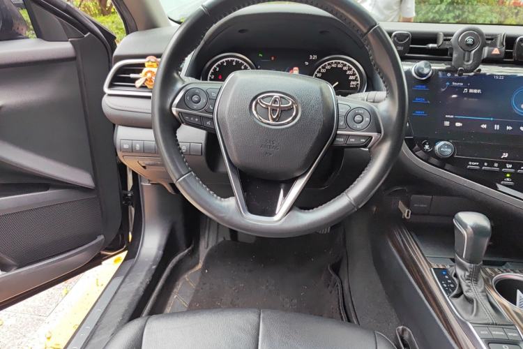 Used Toyota Camry 2019 2.5G Luxury Edition China VI Standard Steering Wheel