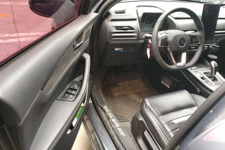 Used BYD Qin Pro 2020 Beyond Edition 1.5TI Automatic Prestige Version Driver Seat