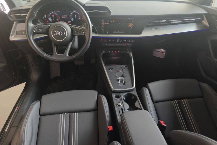 Used Audi A3 2024 Sportback 35 TFSI Fashionable Sports Model Center Console