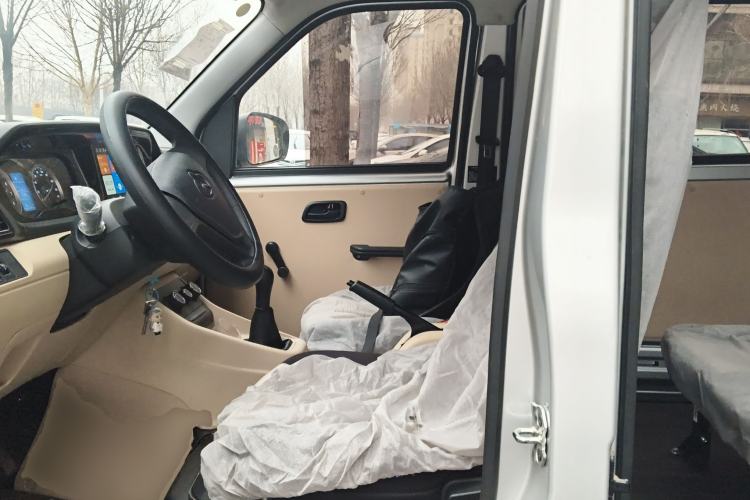 Used Kuayue Kuayue Xing V3 2023 1.5L Gasoline Comfort Model 7-Seater Passenger Vehicle
