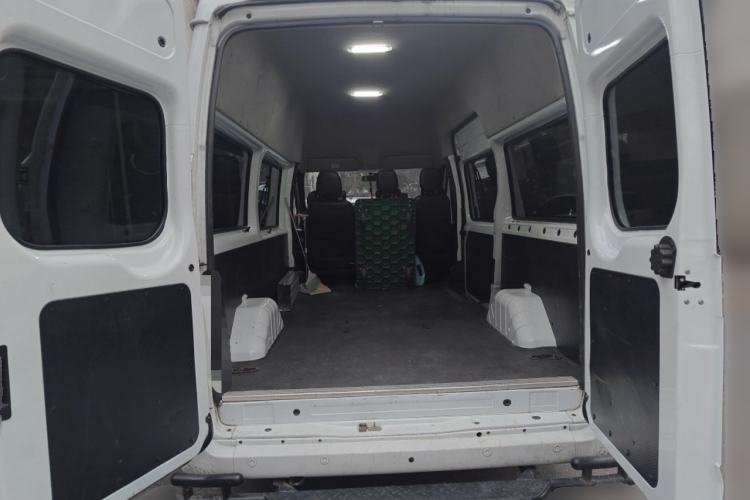 Used JMC Fushun 2022 2.0T Manual Multi-Function Passenger Vehicle Mid-Range High Roof 6-7 Seats