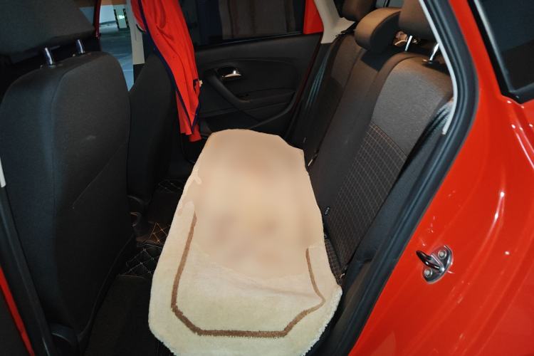 Used Volkswagen Polo 2016 1.6L Automatic Comfort Model