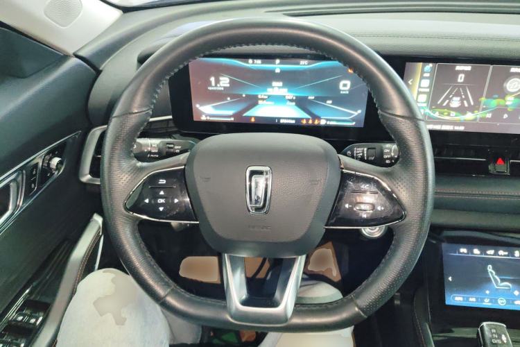 Used Bestune T99 2020 20TD Automatic Premium Edition Steering Wheel