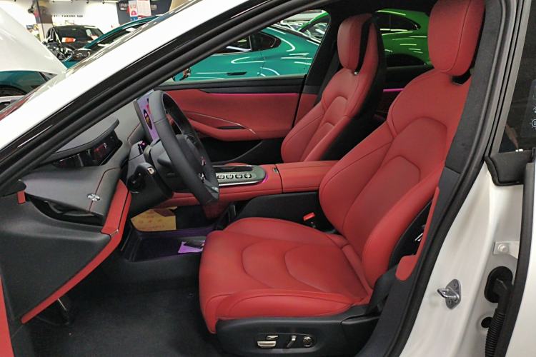 Used Xiaomi Auto SU7 2024 Four-Wheel Drive Ultra-Long Range Advanced Intelligent Driving Max Edition Left Front Seat