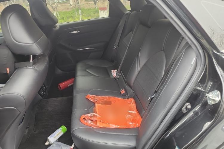 Used Toyota Avalon 2019 2.0L XLE Premium Edition China VI