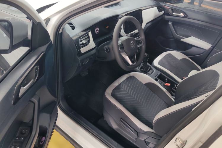 Used Volkswagen Tharu 2025 New Sharp 1.5L Sharp Edition Driver Seat