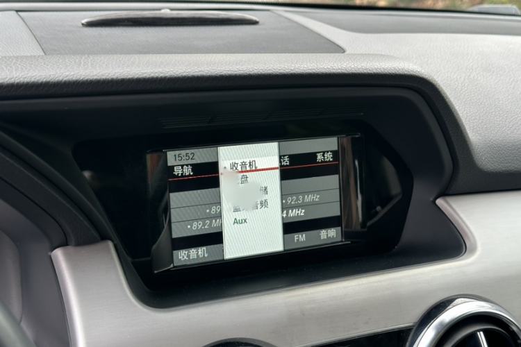 Used Mercedes-Benz GLK-Class 2013 Facelift GLK 300 4MATIC Fashion Edition Interior 12