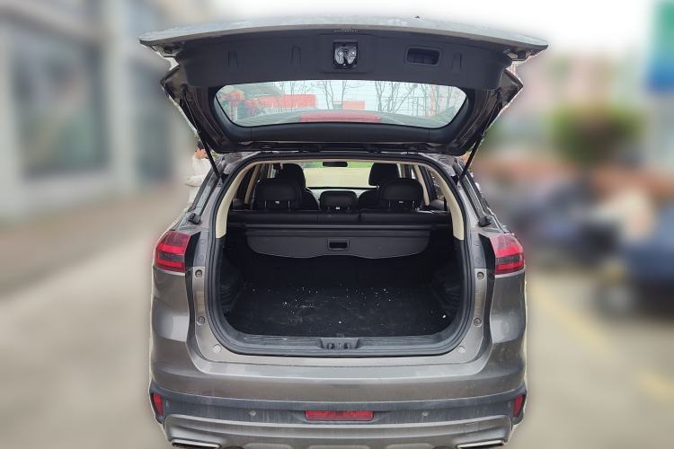 Used Geely Auto Emgrand X7 Sport 2018 1.8TD Automatic Two-Wheel Drive Zhiya Model Trunk