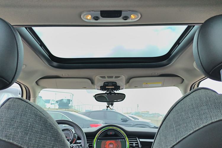 Used MINI 2019 1.5T COOPER Classic Edition Five-Door Version Headliner