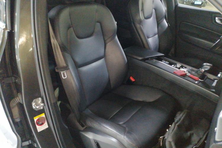 Used Volvo XC60 2021 T5 4x4 Smart Luxury Edition Right Front Seat