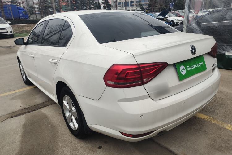 Used Volkswagen Lavida 2015 1.6L Automatic Fashion Edition