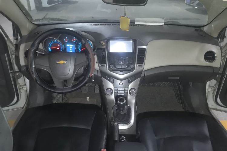 Used Chevrolet Cruze 2015 1.5L Classic SL MT
