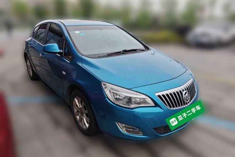 Used Buick GT 2013 XT 1.6L Automatic Fashion Edition Front Right 45 Deg