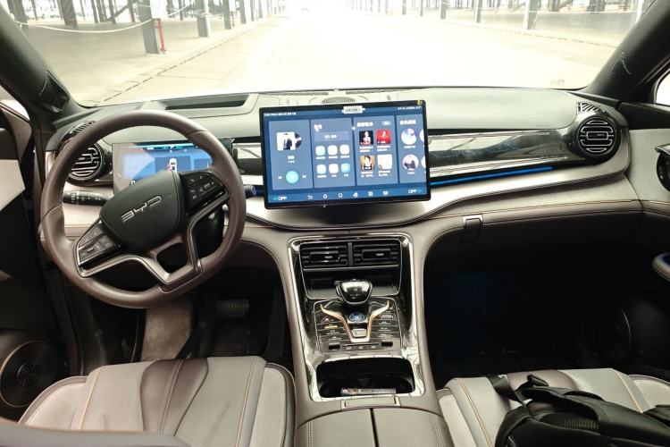 Used BYD Frigate 07 2023 DM-p 175 km Four-Wheel Drive Navigation Model