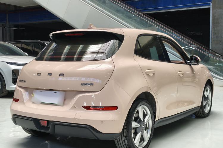 Used ORA Good Cat 2023 401 km Standard Range Luxury Version Lithium Iron Phosphate
