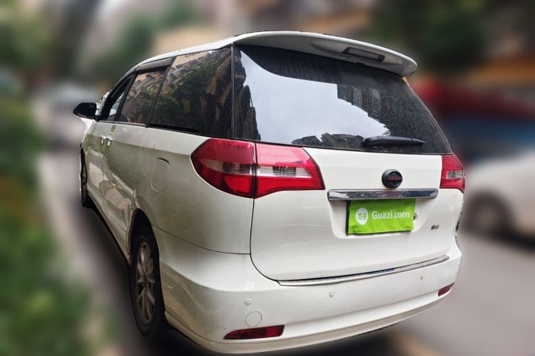 Used BYD M6 2015 2.4L Automatic Prestige Edition
