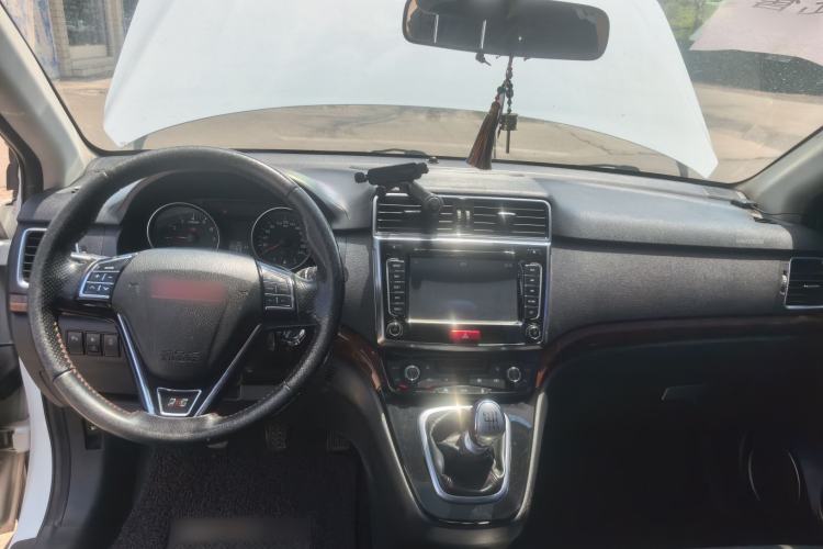 Used Haval H6 2014 Sport Version 1.5T Manual Two-Wheel Drive Elite Edition Center Console