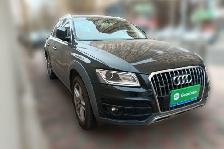 Used Audi Q5 2017 Plus 40 TFSI Technology Model