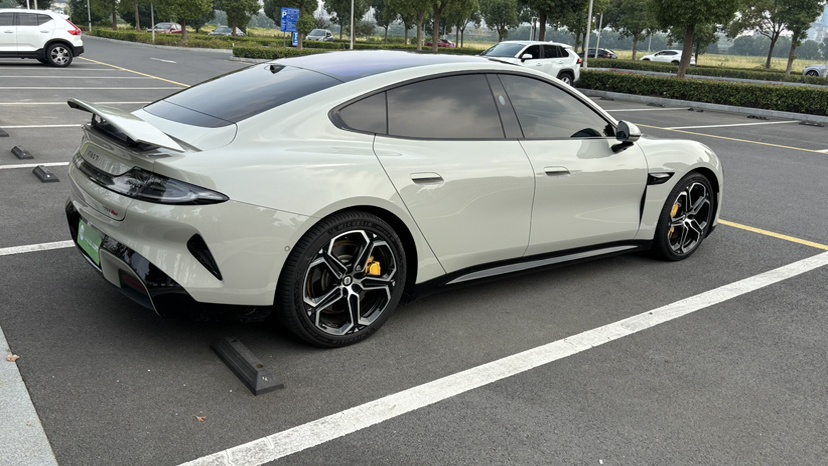 Xiaomi Auto SU7 2024 Four-Wheel Drive Ultra-Long Range Advanced Intelligent Driving Max Edition — снимка 15