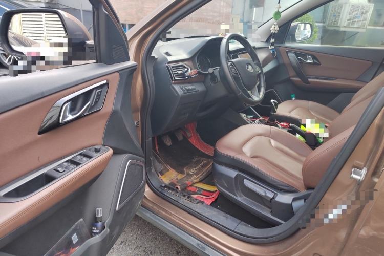 Used FAW Senya R7 2017 1.6L Manual Luxury Model
