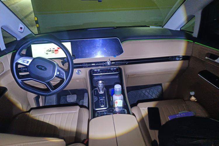 Used JAC Refine RF8 PHEV 2024 Zhiling Edition 1.5T 150KM Prestige Model – Lithium Iron Phosphate