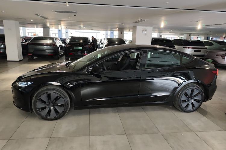 Used Tesla Model 3 2023 Rear-Wheel-Drive Version