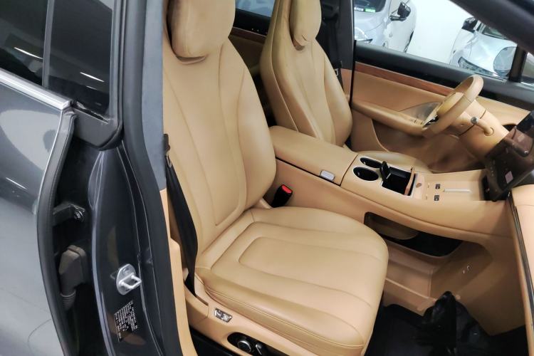 Used Hima Luxeed R7 2024 All-Electric 802 km Max