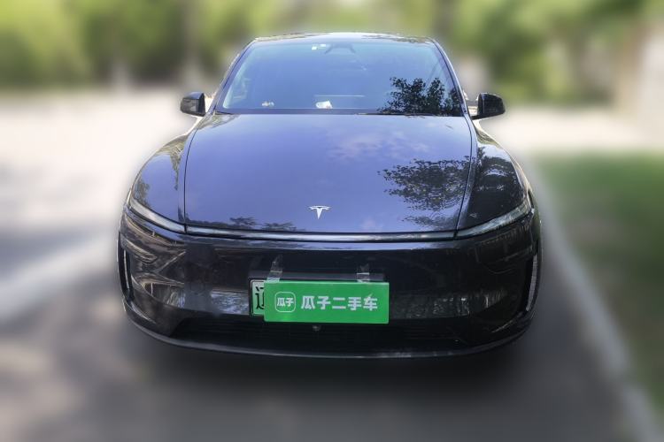Used Tesla Model Y 2025 Long-Range All-Wheel Drive First Edition

