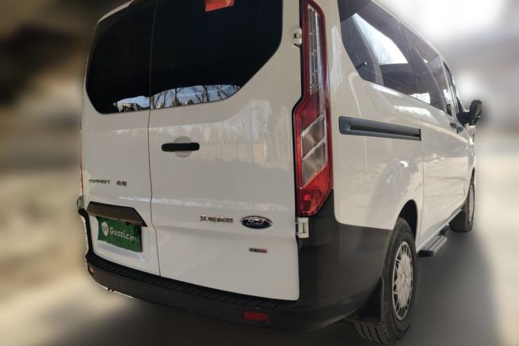 Used Ford Transit 2019 2.0T Diesel Multi-Purpose Commercial Vehicle Short Wheelbase Low Roof 6-Seater China VI Standard