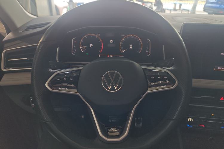 Used Volkswagen Tiguan L 2022 330TSI Automatic Two-Wheel Drive R-Line Enhanced Edition