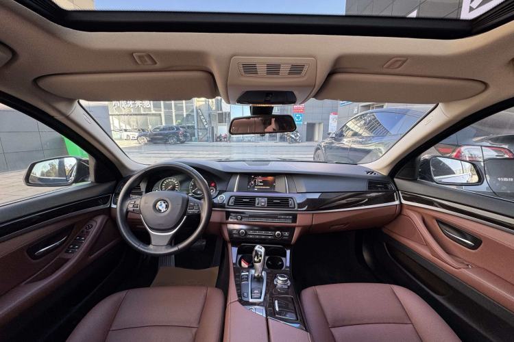 Used BMW 5 Series 2017 525Li Leading Model