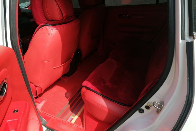 Used AION Y 2023 Younger Left Rear Seat