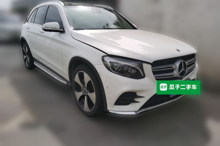Used Mercedes-Benz GLC 2018 GLC 300 4MATIC Sport Edition Front Right 45 Deg