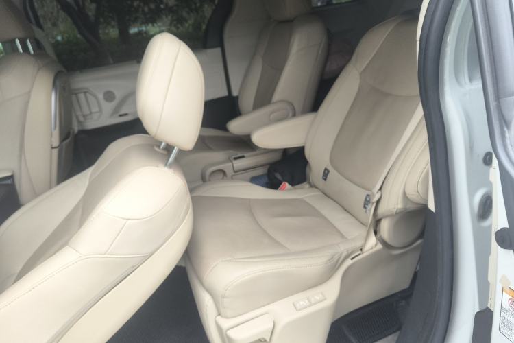 Used Toyota SIENNA 2021 2.5L Hybrid Premium Edition Left Rear Seat