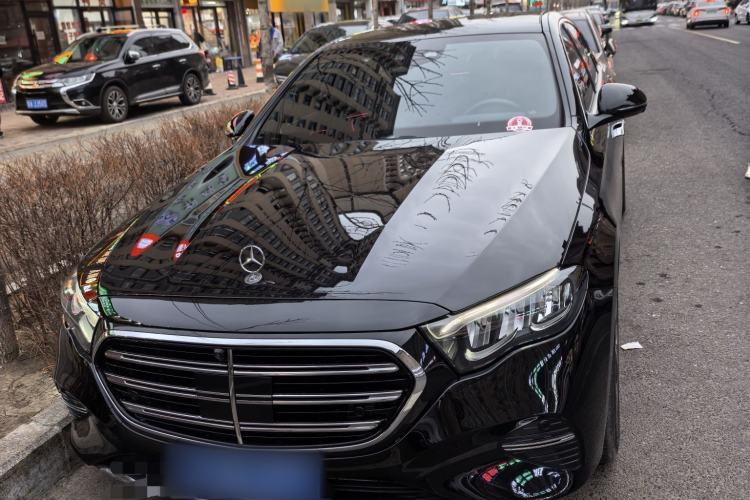 Used Mercedes-Benz E-Class 2024 Refresh E 300 L Stylish Edition Exterior 3