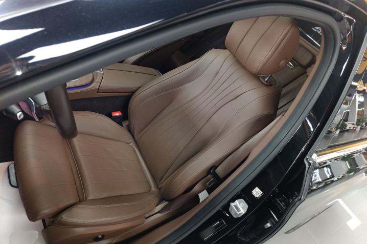 Used Mercedes-Benz E-Class 2023 Facelift E 260 L